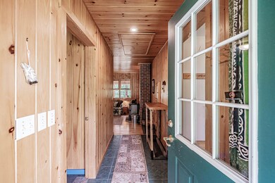 42 Woods Rd, Georgetown