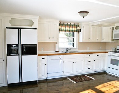 43 Adams St, Lexington, MA 02420 - photo 2