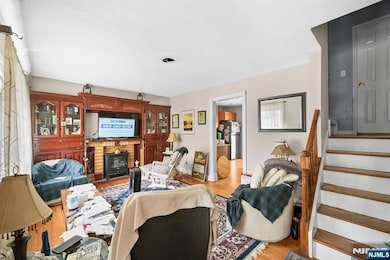 735 Clark Ave, Ridgefield, NJ 07657 - photo 5