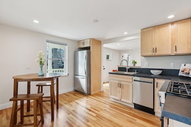 26 N Marriner St, South Portland, ME 04106 - photo 3