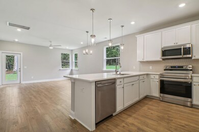 1197 Douglas MacArthur St SW-008