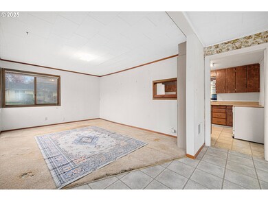 788 SW Cherry St, Dallas, OR 97338 - photo 4