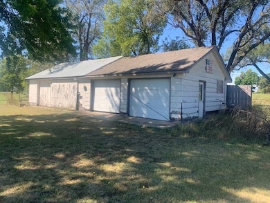 10039 SW 90 St, Spivey, KS 67142 - photo 7