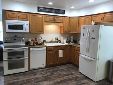 363 Ridgemere Way-4