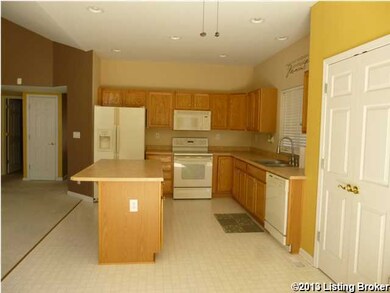 8500 Missionary Ct, Louisville, KY 40291 - photo 5