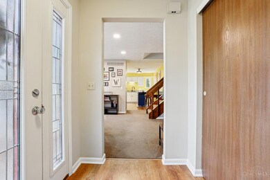 2067 Knightsbridge Dr, Cincinnati, OH 45244 - photo 5