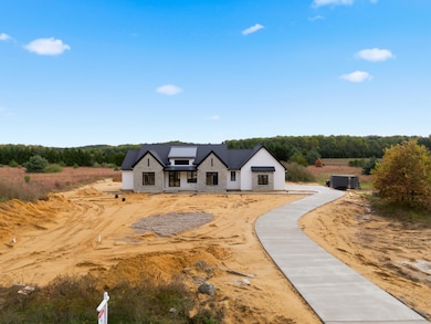 61121 Airpark Ln, Mattawan, MI 49071 - photo 2