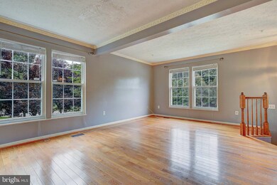 8500 Pine Meadows Dr, Odenton, MD 21113 - photo 7