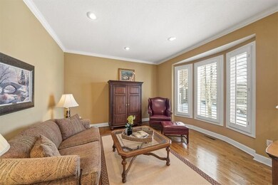 9507 Chestnut St, Lenexa, KS 66220 - photo 5