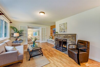 7444 NE 156th St, Kenmore, WA 98028 - photo 3