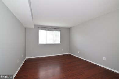 2069 Royal Fern Ct unit 1B, Reston, VA 20191 - photo 5