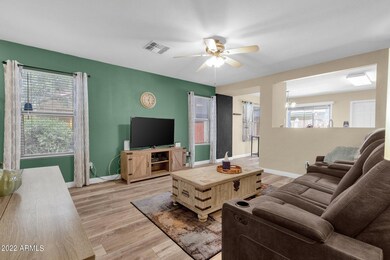 7-web-or-mls-2280-e-peach-tree-dr