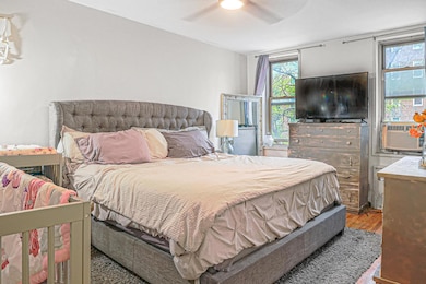 Archer Coop unit 3G, Bronx, NY 10460 - photo 2