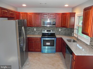 111 Plumtree Ln, Willingboro, NJ 08046 - photo 6