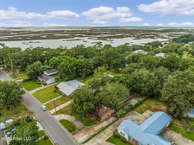 4819ForrestSt-6