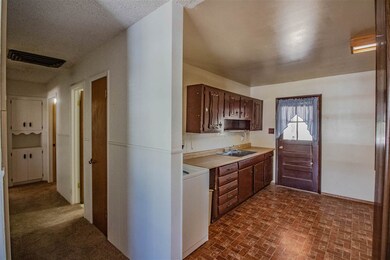 401 Spruce Ave, Alamogordo, NM 88310 - photo 6