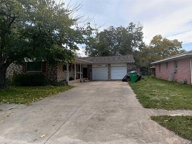 1700 Morningside Dr unit DT, Gainesville, TX 76240 - photo 3