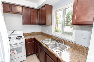 1504 Severn Ln unit F, Wickliffe, OH 44092 - photo 2