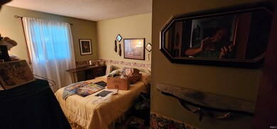 1727 N 100 W, Decatur, IN 46733 - photo 2