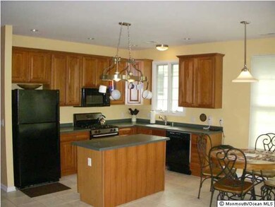 47 Chesapeake Dr, Holmdel, NJ 07733 - photo 3