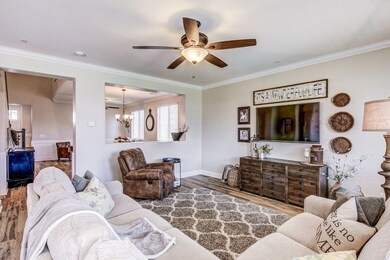 Spacious Family Room