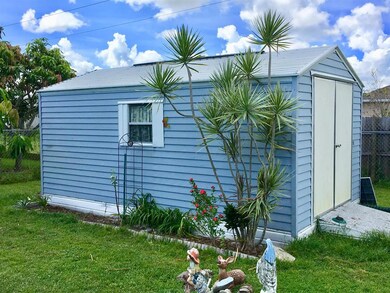 1672 SW McAllister Shed 2