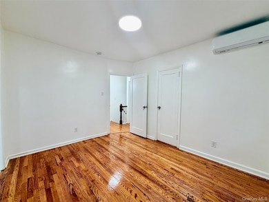 2225 Cincinnatus Ave, Bronx, NY 10473 - photo 7