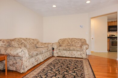8 Olde Hillside Ave, Billerica, MA 01821 - photo 6