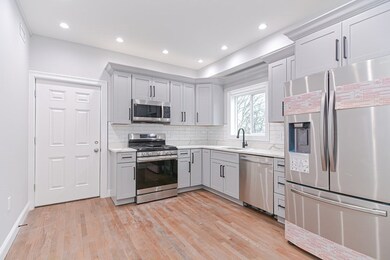 31 Highland Ct unit 1, Everett, MA 02149 - photo 6