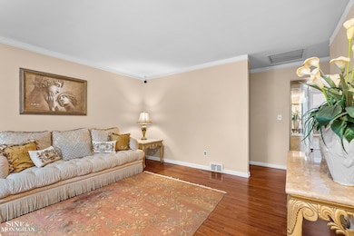 22201 Benjamin St, Saint Clair Shores, MI 48081 - photo 4