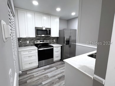 96 Mathews Dr unit 34, Hilton Head Island, SC 29926 - photo 4