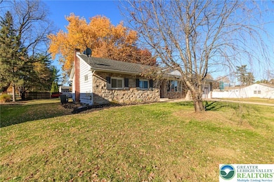 1246 N 22nd St, Allentown, PA 18104 - photo 2