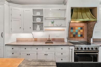 300 Kent St unit 3, Brookline, MA 02446 - photo 7