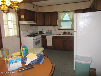 7574 Kitchen again