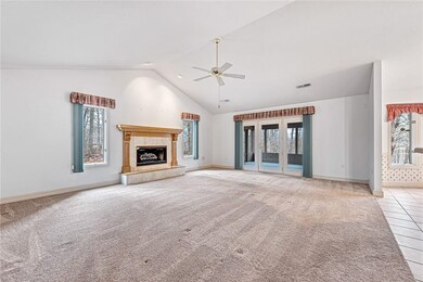 24 Grier Dr, Bella Vista, AR 72715 - photo 2