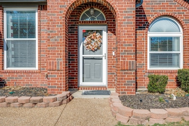 1719 Falcon Dr, Corinth, TX 76210 - photo 3