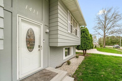 1413 Ingersoll Rd, Waterloo, IA 50701 - photo 2