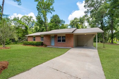 82 Marie Cir, Crawfordville, FL 32327 - photo 3