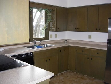 W1882 State Road 92, Brooklyn, WI 53521 - photo 6