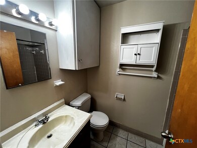 1004 Hillyer St unit 1004, San Marcos, TX 78666 - photo 6