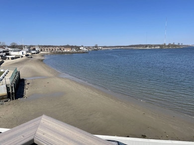 244 Bowne St unit 1st Floor, Bronx, NY 10464 - photo 3