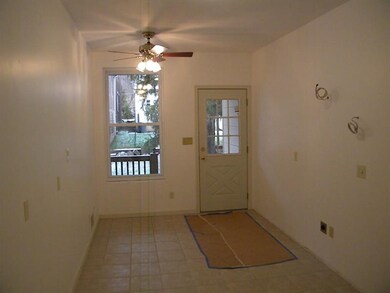 15x8 eat in kitchen hard coat plaster(painted) vie