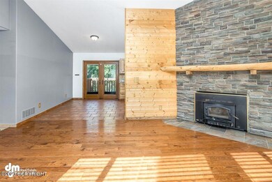06-Living Room_IMG_2091-Edit