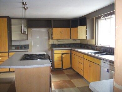 416 4th St, Rollinsford, NH 03869 - photo 5