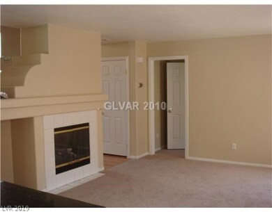 3333 Robin Nest Ct, Las Vegas, NV 89117 - photo 3