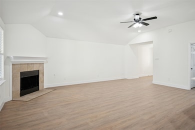 5632 Broken Gap Dr, Fort Worth, TX 76179 - photo 4