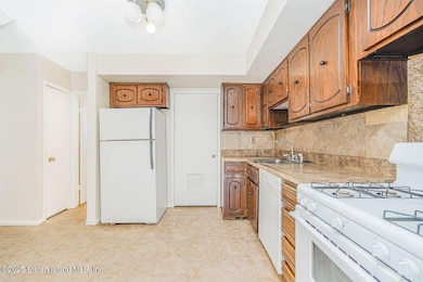 15 Parkview Loop, Staten Island, NY 10314 - photo 5