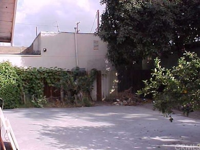 806 W Spruce St, Compton, CA 90220 - photo 7