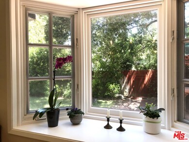 5035 Calderon Rd, Woodland Hills, CA 91364 - photo 5