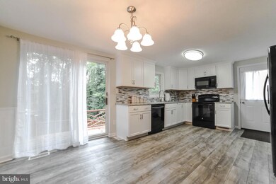 23731 Kingston Creek Rd, California, MD 20619 - photo 5